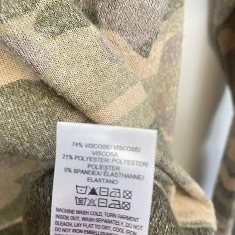 Lucky Brand Super Soft Camo Long Sleeve Top - Picture 5 of 8